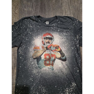 Kansas City Chief's Women's Size Medium Travis Kelce AOP Heart Shirt